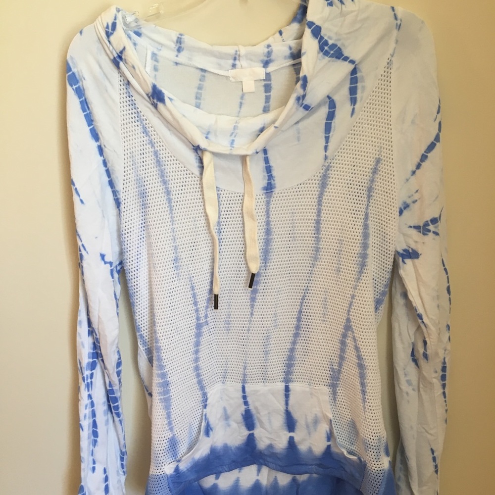 Tie dye long sleeve athletic top